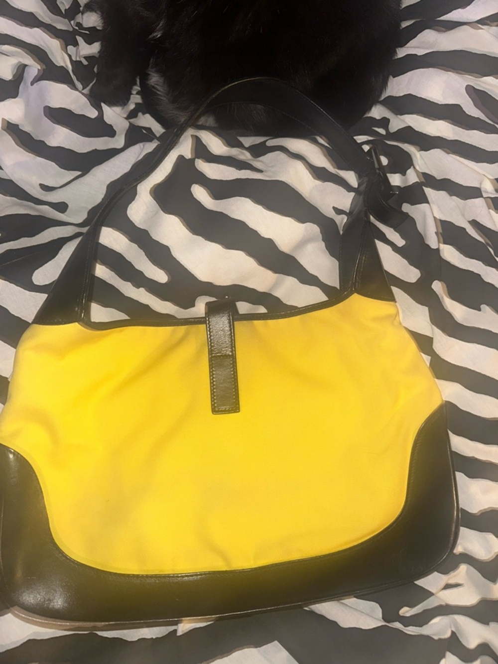 1999 / 2000 Gucci Jackie Purse in Yellow and Black - Picture 3 of 10